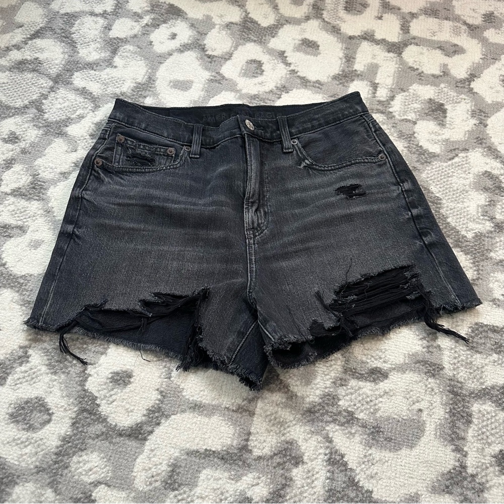 American Eagle Women’s Size 4 Black Highest Rise 90s Boyfriend Short Shorts